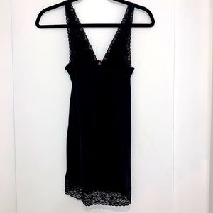 Victoria’s Secret Slip Black Lace Cups Medium